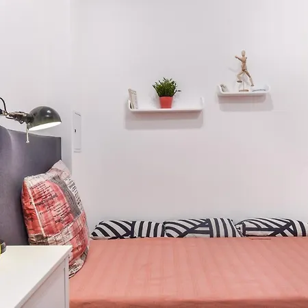 Appartamento Cosy & Renovated 2Bd Flat Near Vitoshka By Flat Mаnager Sofia Esterno foto