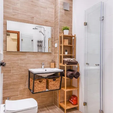 Appartamento Cosy & Renovated 2Bd Flat Near Vitoshka By Flat Mаnager Sofia Esterno foto